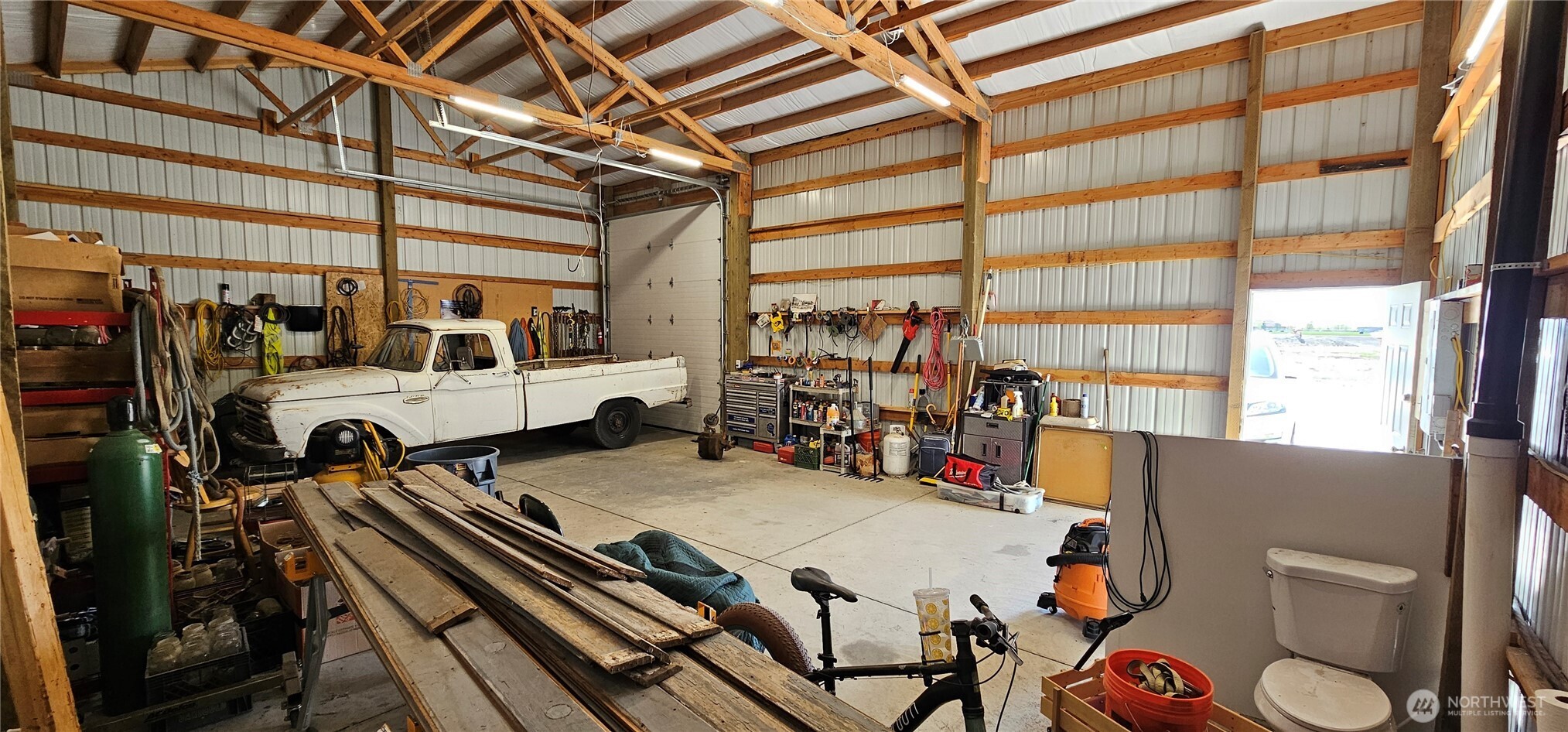 1176 Highway 28 E
