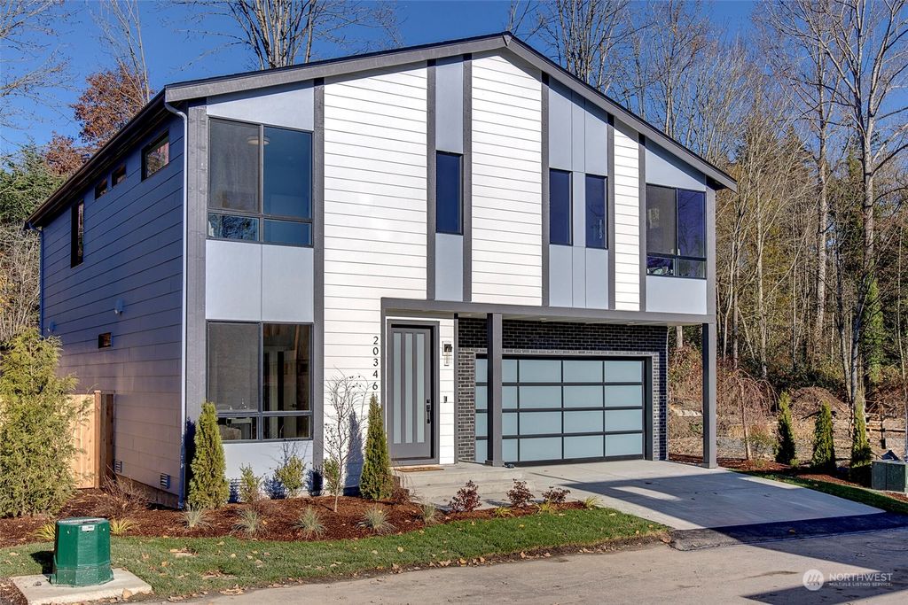 Photo of 8128 NE 203rd Street, Kenmore, WA 98028 (MLS # 2190364)
