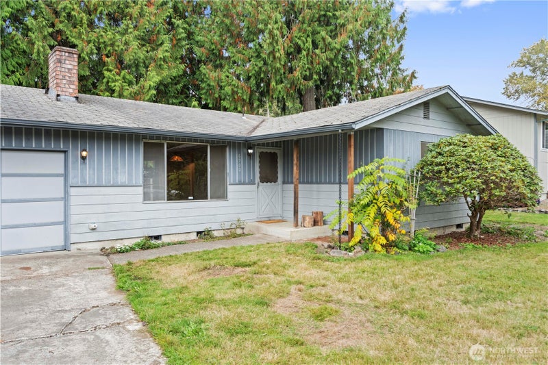 6900 19th Drive NE