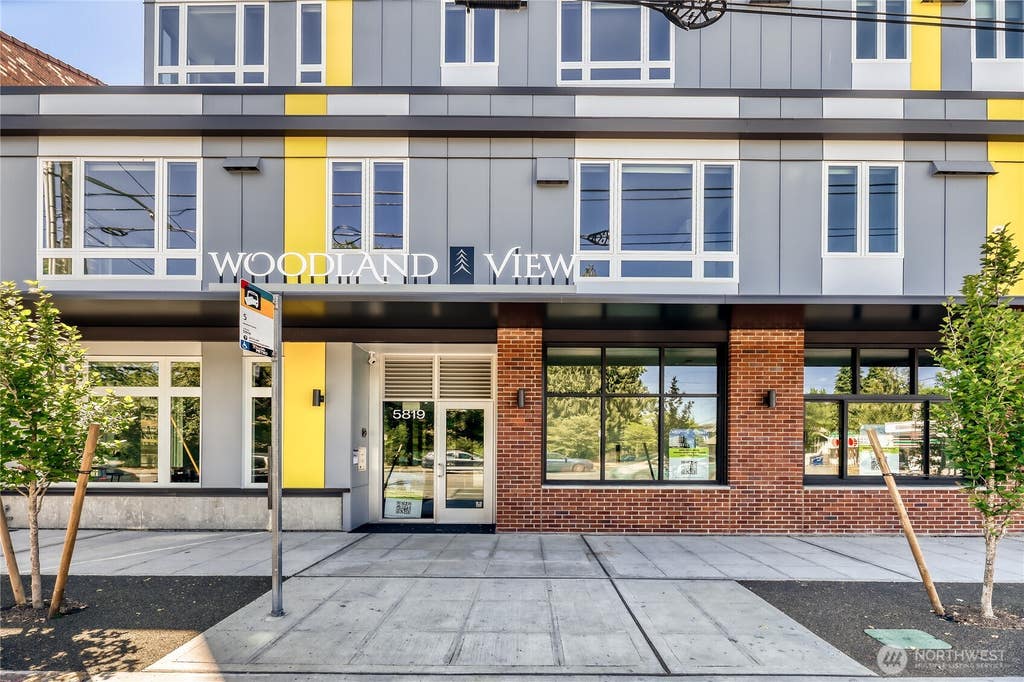 Photo of 5819 Phinney Avenue N #206, Seattle, WA 98103 (MLS # 2545297)