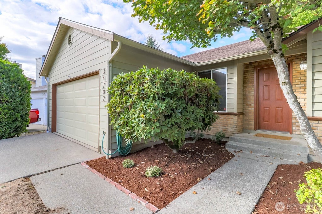 Photo of 34702 31st Court SW, Federal Way, WA 98023 (MLS # 2586925)