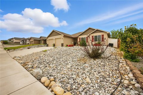 Photo of 479 Spring View Place, Chelan, WA 98816 (MLS # 2426564)