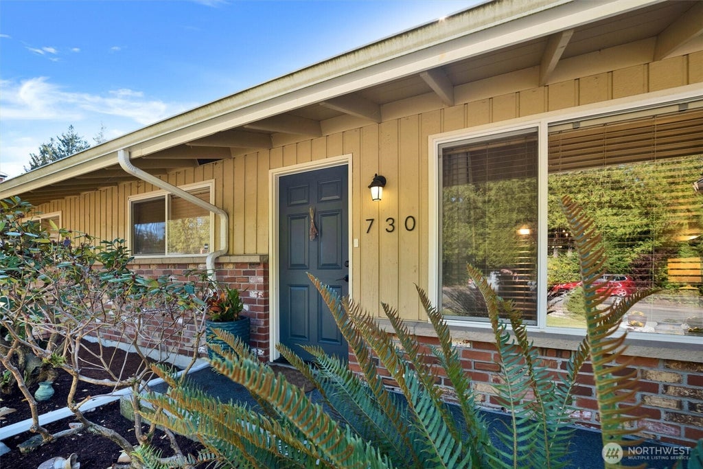 Photo of 730 110th Place SE, Everett, WA 98208 (MLS # 2588910)