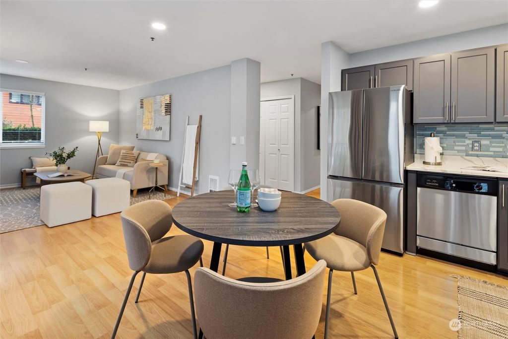 Photo of 7912 170th Avenue NE #101, Redmond, WA 98052 (MLS # 2311715)