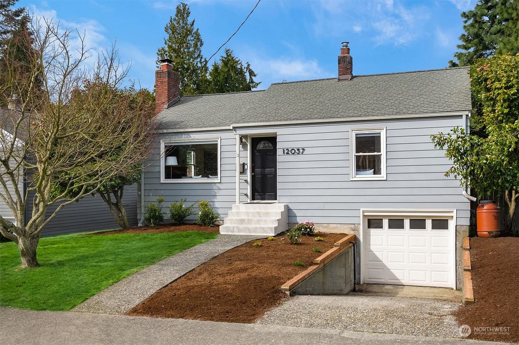 Photo of 12037 Dayton Avenue N, Seattle, WA 98133 (MLS # 2048595)