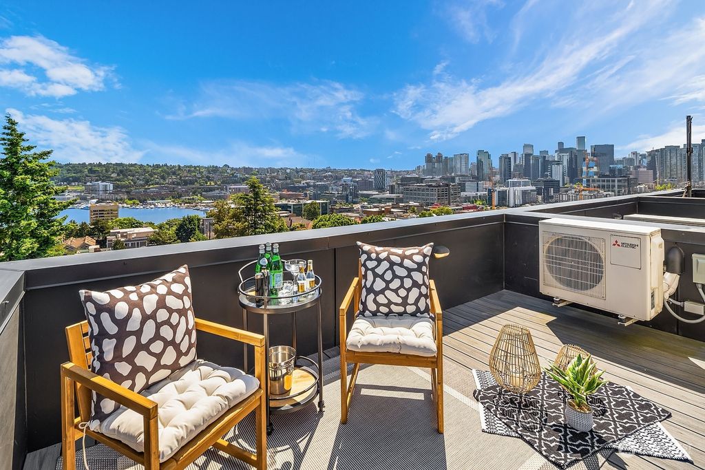 Photo of 1202 5th Avenue N #C, Seattle, WA 98109 (MLS # 2127834)