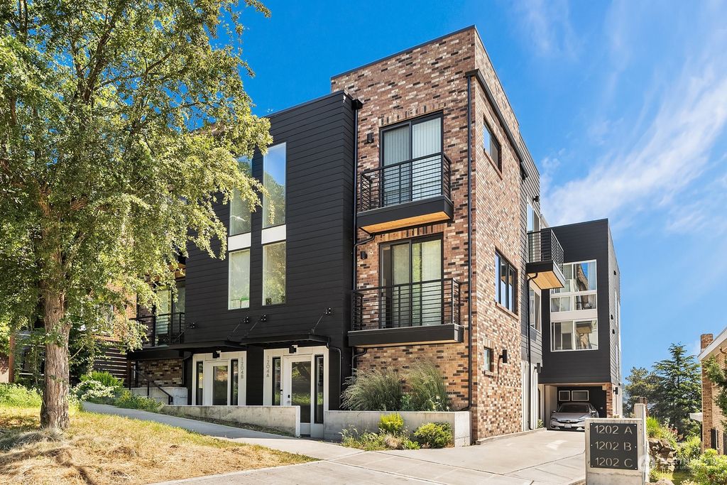 Photo of 1202 5th Avenue N #C, Seattle, WA 98109 (MLS # 2127834)