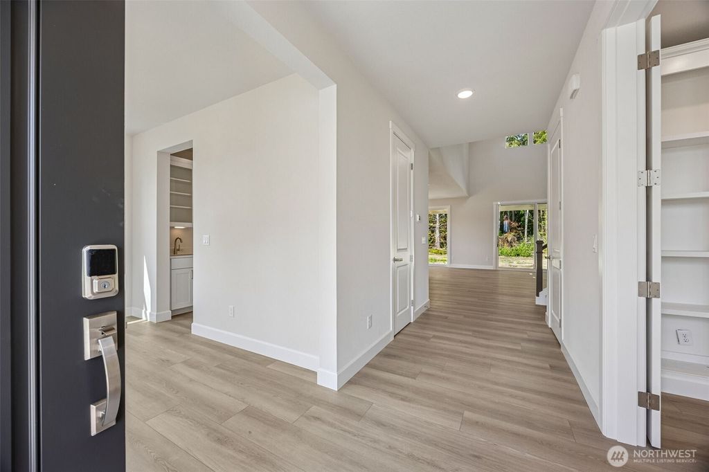 Photo of 13814 100th Street NE #208, Lake Stevens, WA 98258 (MLS # 2475189)