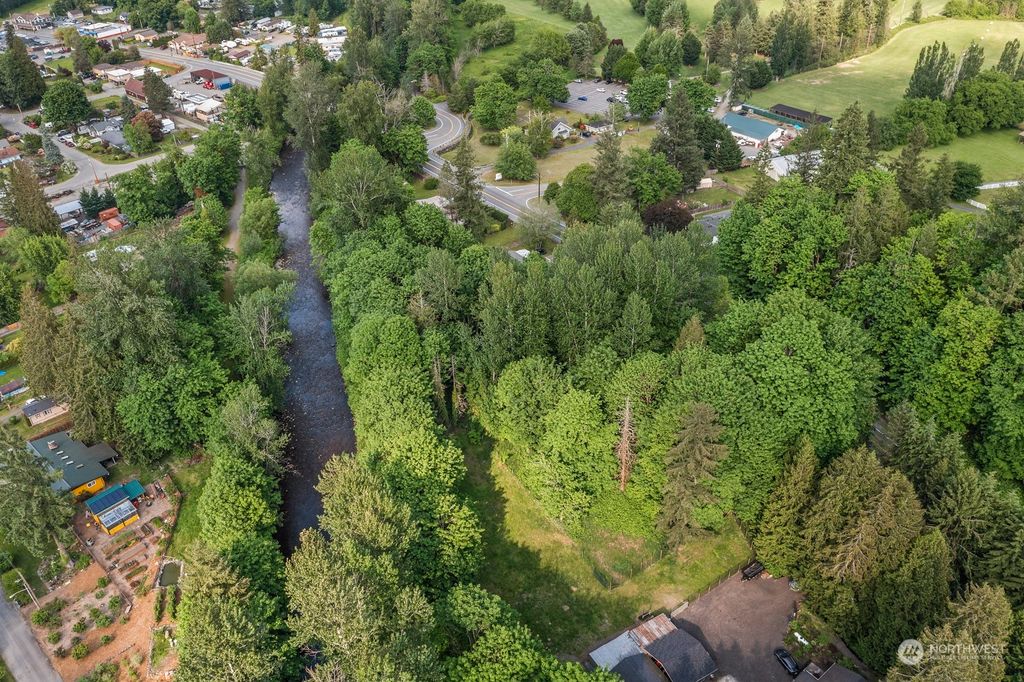 Photo of 4521 Preston-Fall City Road SE, Fall City, WA 98024 (MLS # 2075337)