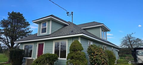 Photo of 2001 Heckard Road, Raymond, WA 98577 (MLS # 2397504)