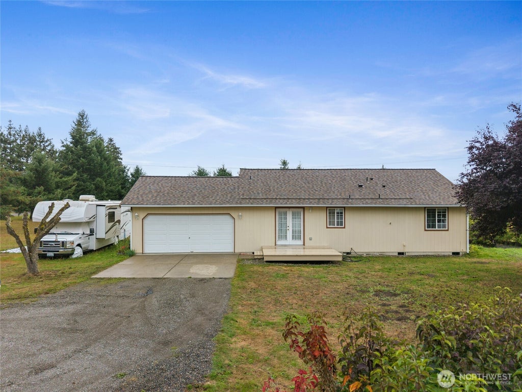 Photo of 5423 180th Avenue SW, Rochester, WA 98579 (MLS # 2588246)