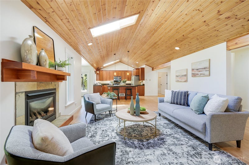 22 Pebble Lane
