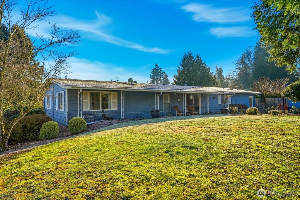 Photo of 11813 NE 172nd Street, Bothell, WA 98011 (MLS # 2466145)