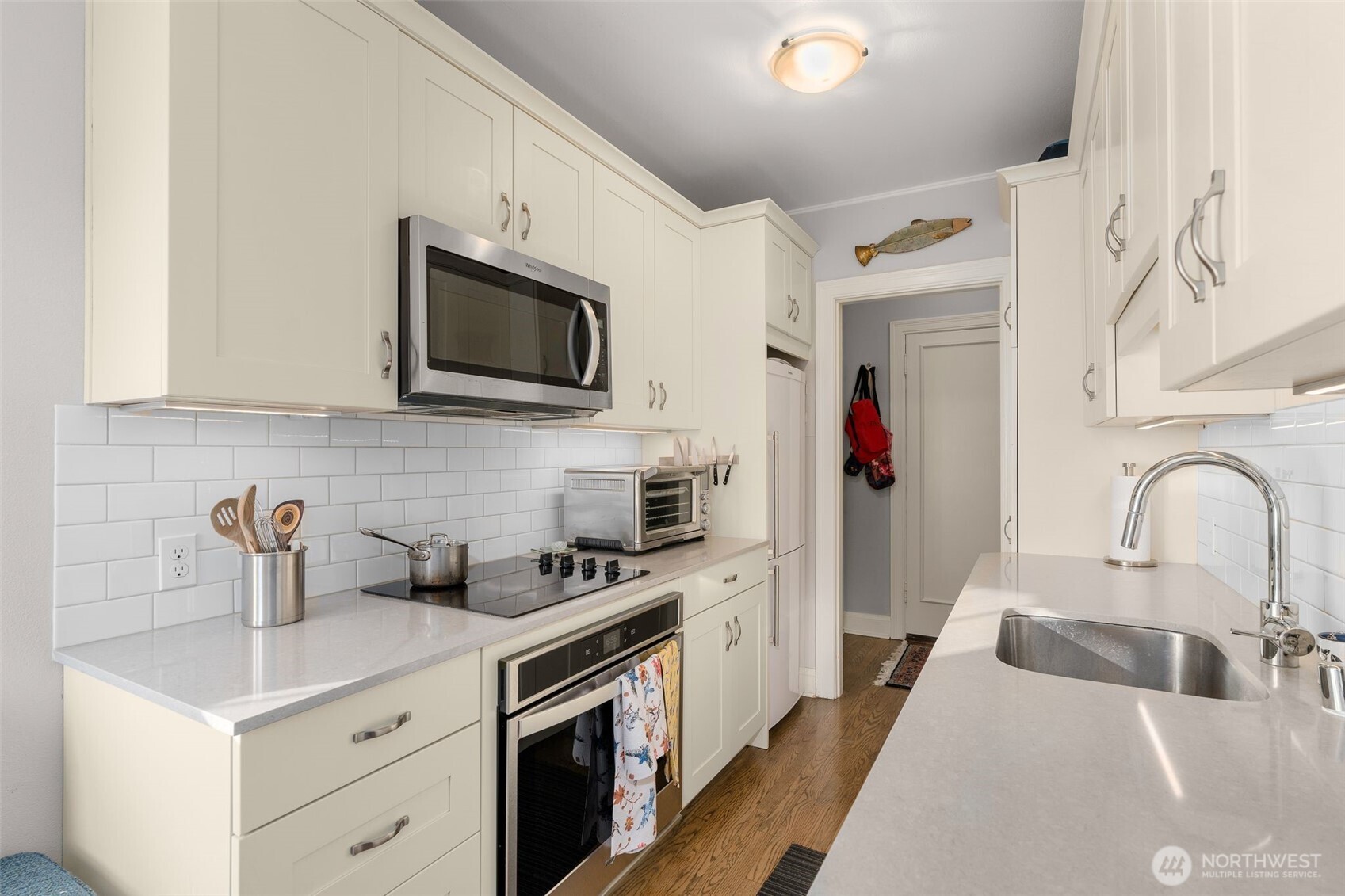 5810 Cowen Place NE 202