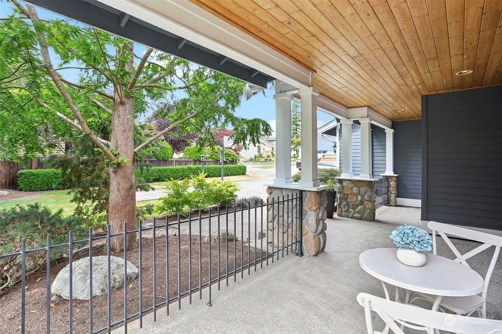 Photo of 13521 SE 265th Street, Kent, WA 98042 (MLS # 2277768)