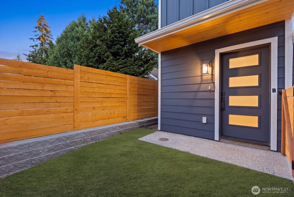 Photo of 13321 3rd Avenue NE #B, Seattle, WA 98125 (MLS # 2572664)