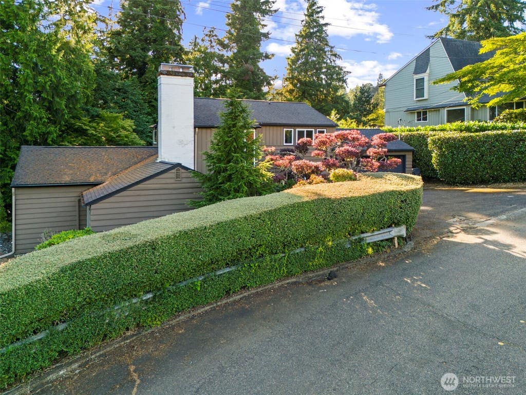 Photo of 1255 Bel Aire, Aberdeen, WA 98520 (MLS # 2557403)