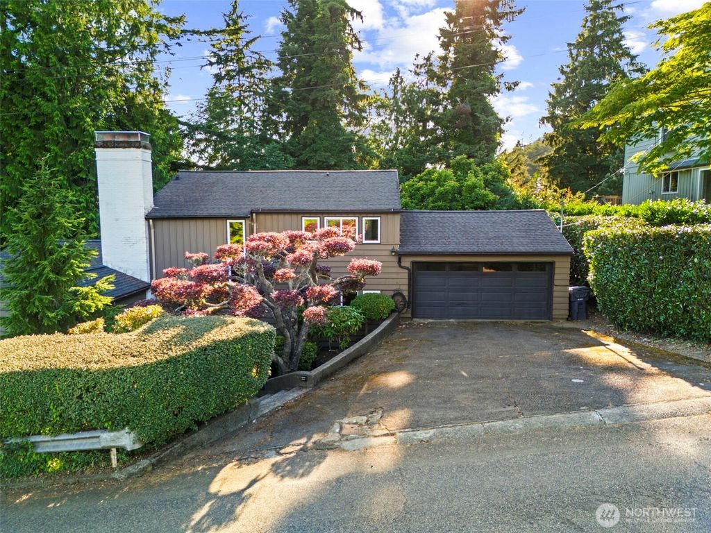 Photo of 1255 Bel Aire, Aberdeen, WA 98520 (MLS # 2557403)