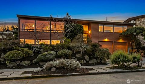 Photo of 4815 NE 86th Street, Seattle, WA 98115 (MLS # 2484578)