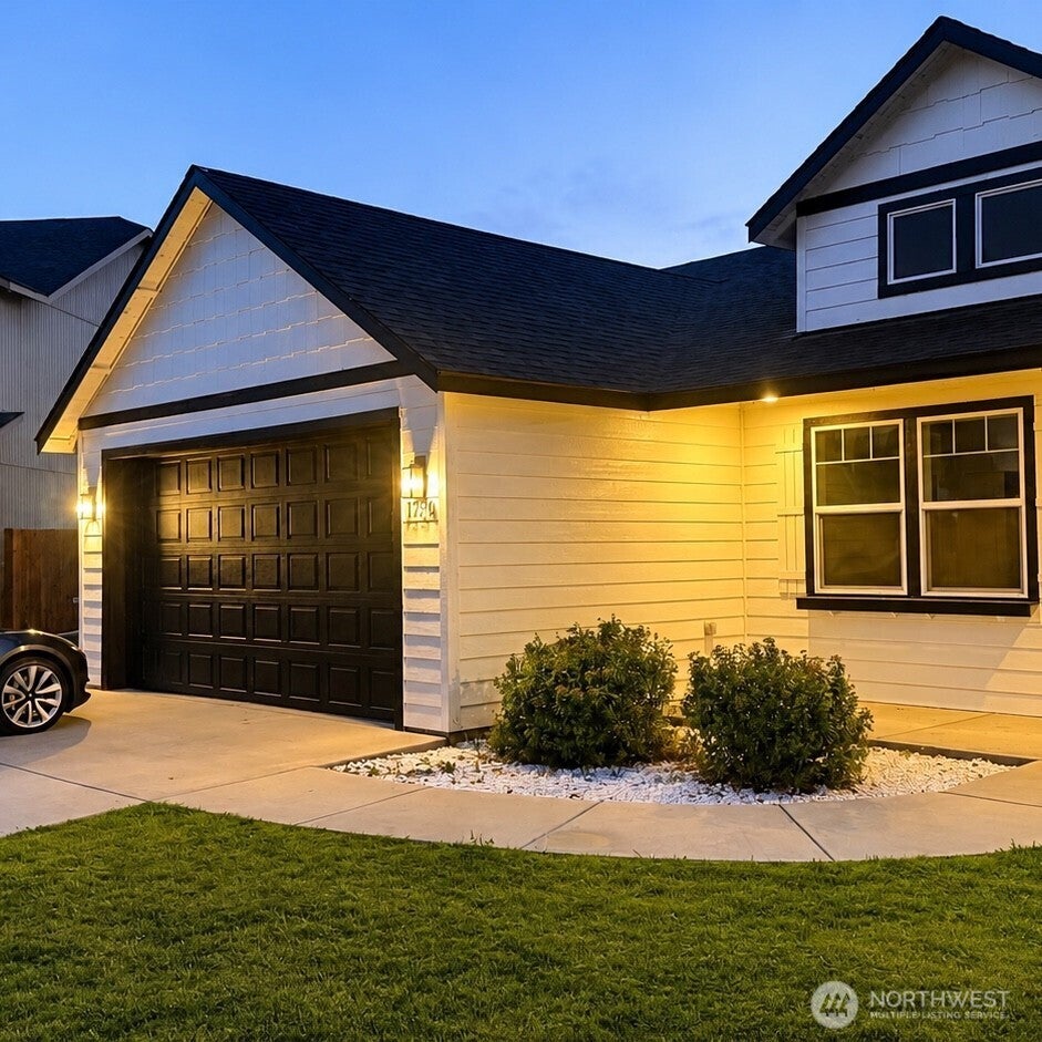Photo of 1324 E Polk Court, Moses Lake, WA 98837 (MLS # 2570980)