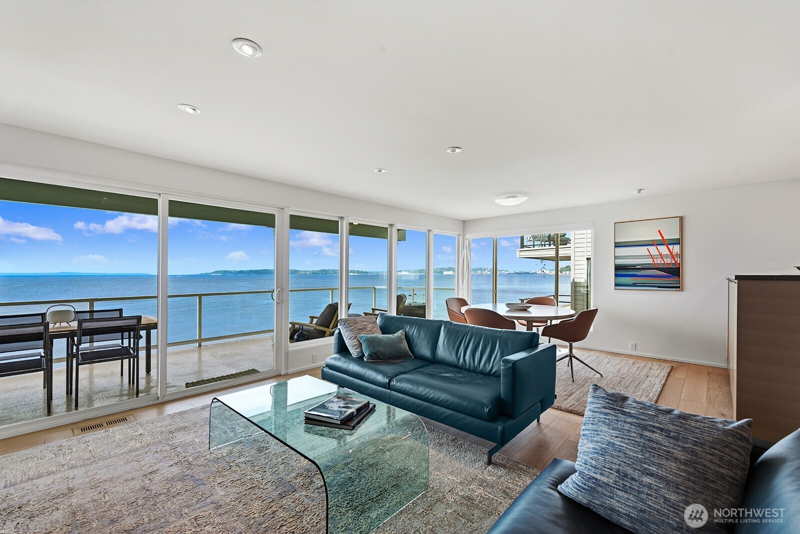 3085 Alki Avenue SW 2