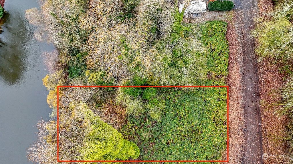 Photo of 0 104th Place SE, Auburn, WA 98092 (MLS # 2312926)