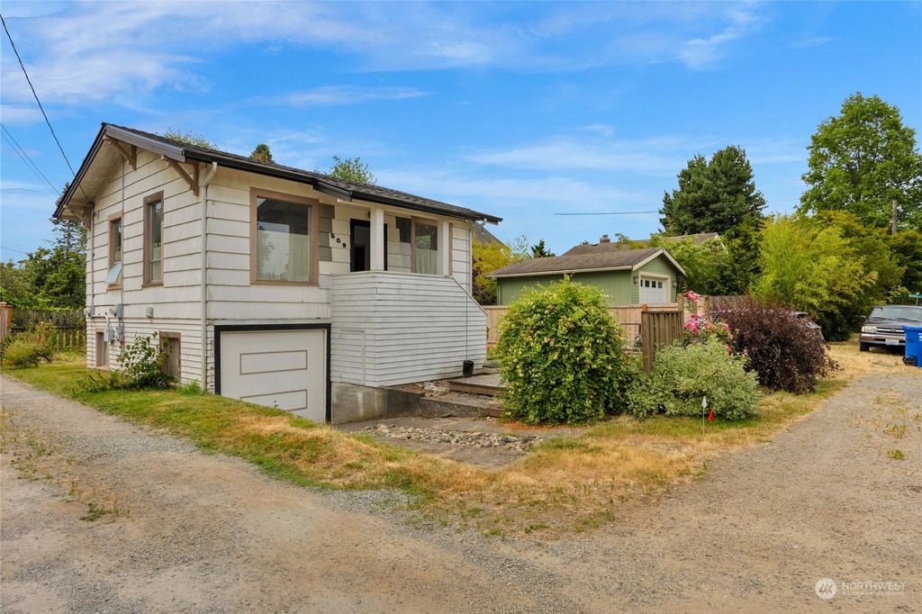 Photo of 509 N 92nd Street, Seattle, WA 98103 (MLS # 2264076)