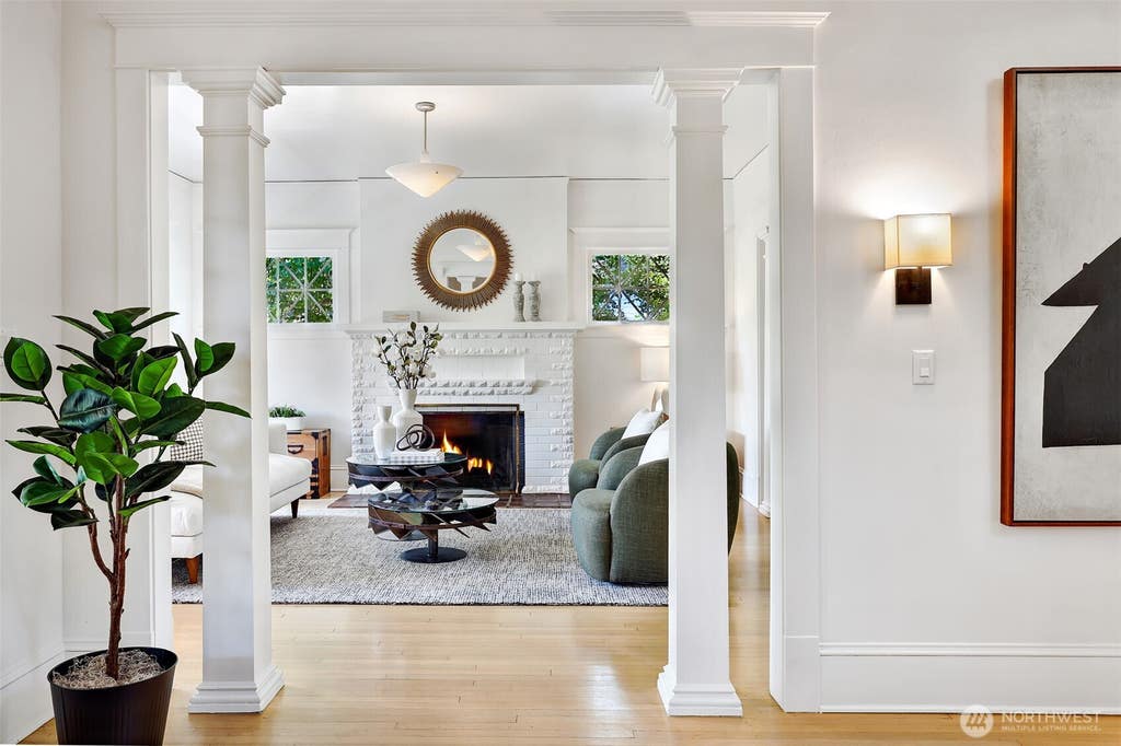 Photo of 2202 N 41st Street, Seattle, WA 98103 (MLS # 2556228)