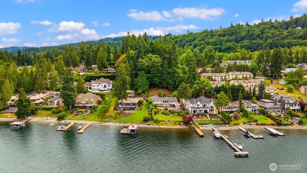 Photo of 3958 SE 179th Lane, Bellevue, WA 98008 (MLS # 2406333)