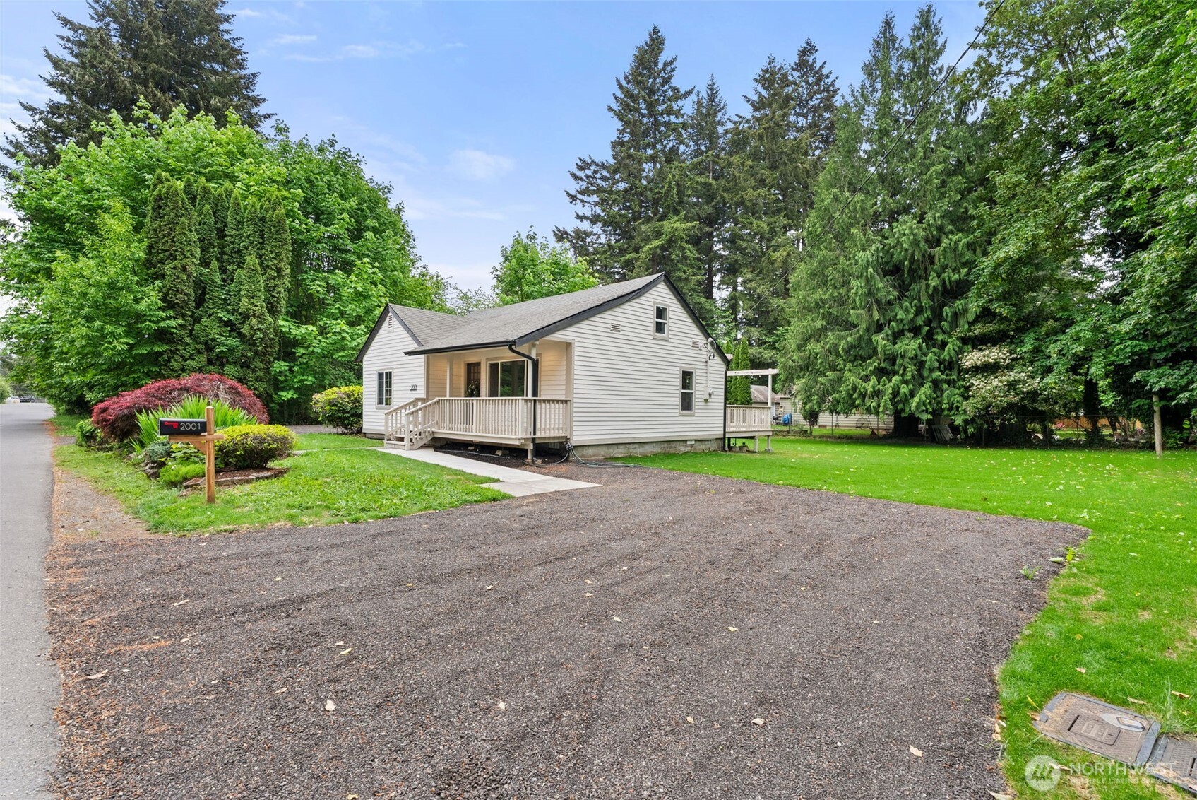 2001 Karen Frazier Road SE