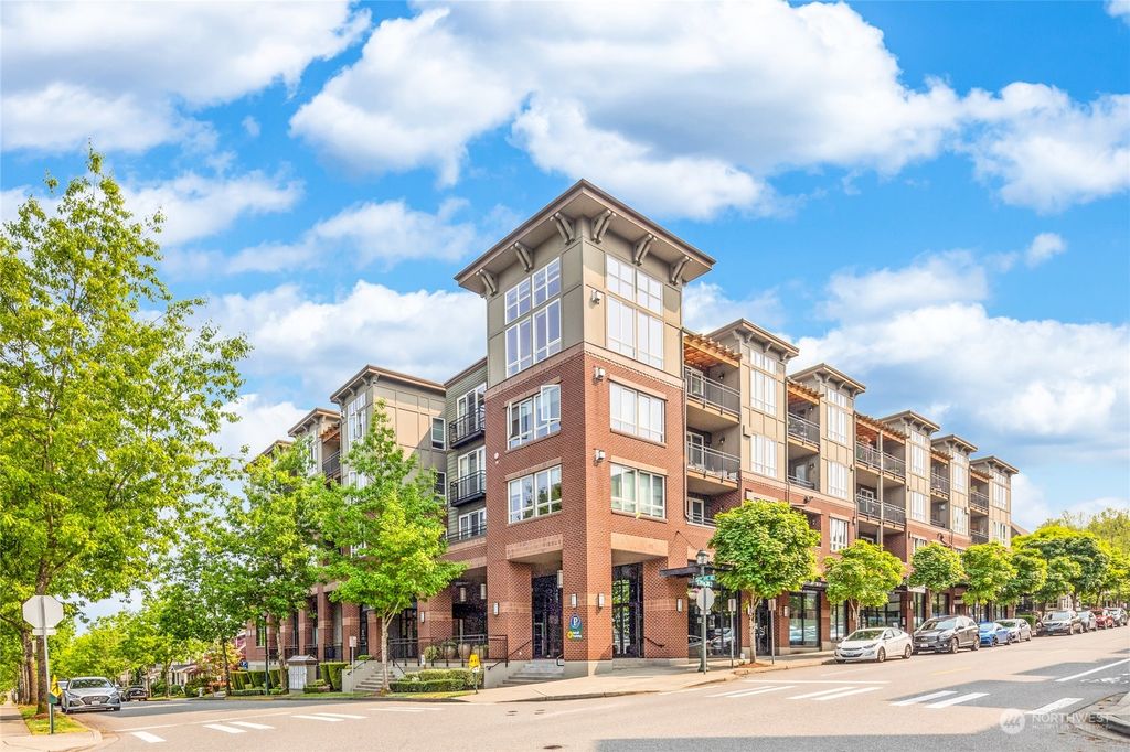 Photo of 1880 25th Avenue NE #407, Issaquah, WA 98029 (MLS # 2069824)