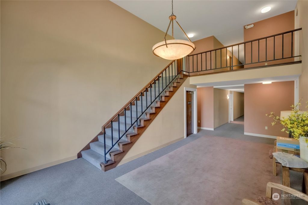 Photo of 11010 NE 68th Street #613, Kirkland, WA 98033 (MLS # 2057549)
