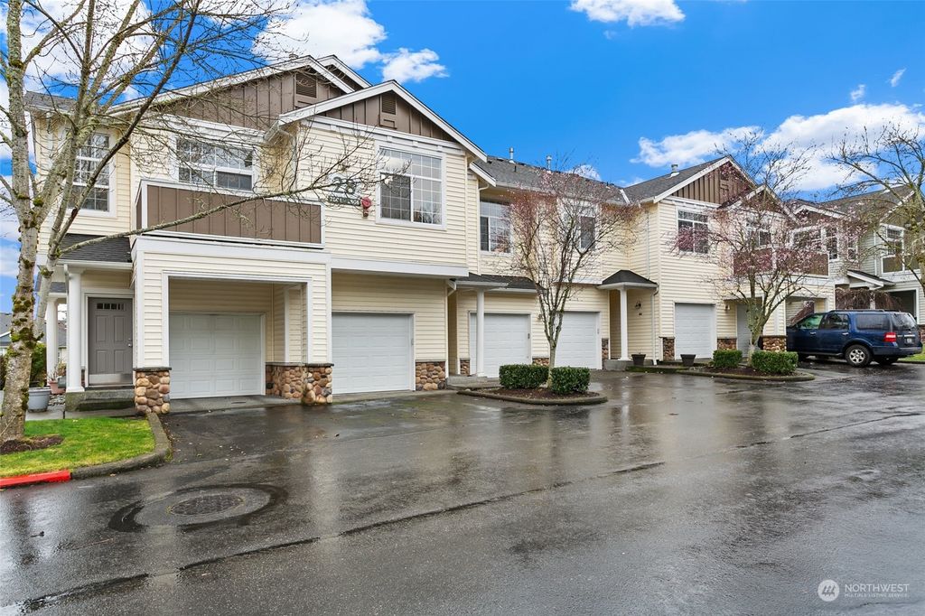 Photo of 1855 Trossachs Boulevard SE #2806, Sammamish, WA 98075 (MLS # 2205286)