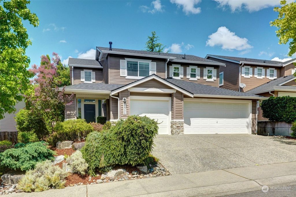 Photo of 24026 SE 12th Place, Sammamish, WA 98075 (MLS # 2142554)