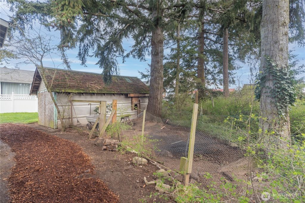 Photo of 1300 21st Street St, Port Townsend, WA 98368 (MLS # 2499423)