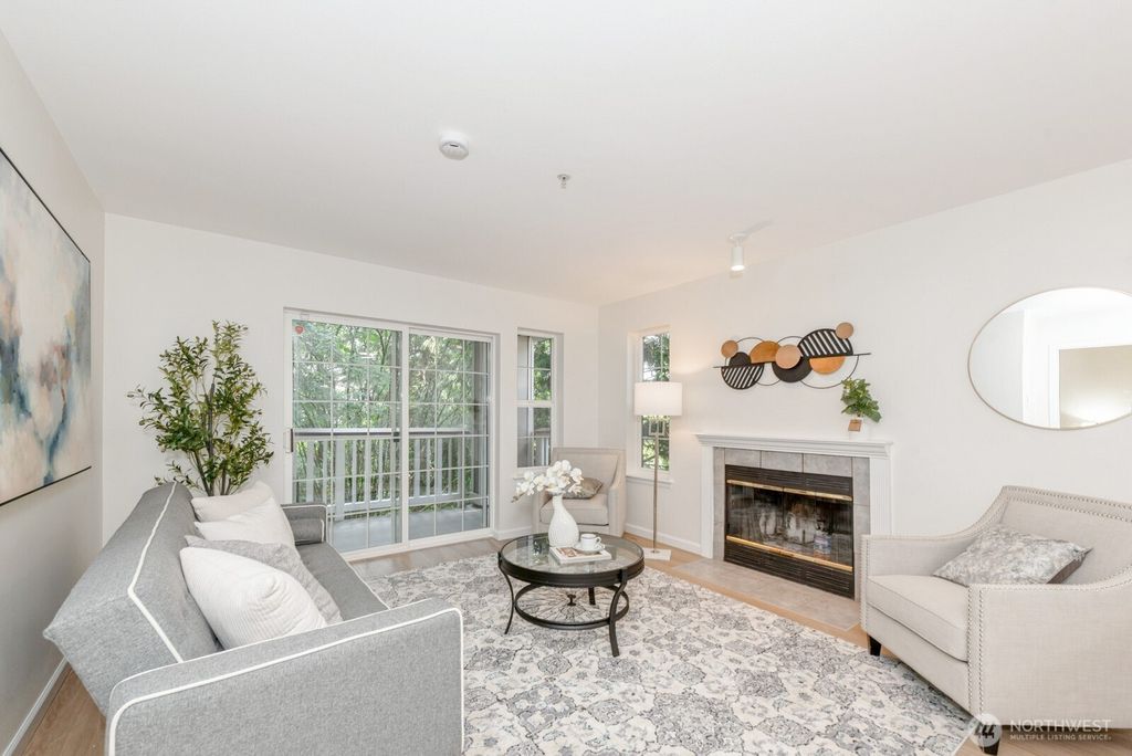 Photo of 18505 SE Newport Way #E221, Issaquah, WA 98027 (MLS # 2397011)