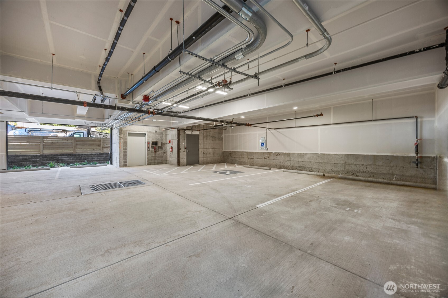 2152 N 185th Street
