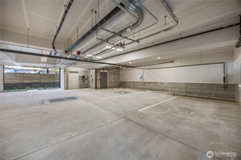 2152 N 185th Street