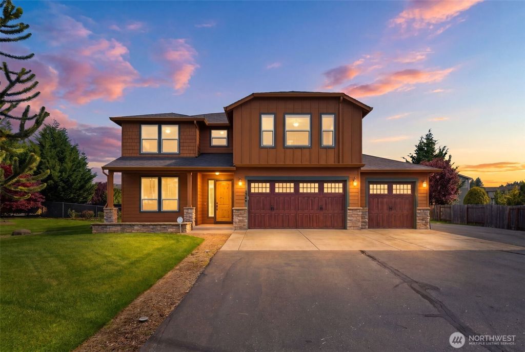 Photo of 1506 NW 339TH Street, La Center, WA 98629 (MLS # 2516595)