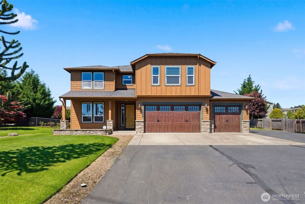 Photo of 1506 NW 339TH Street, La Center, WA 98629 (MLS # 2516595)