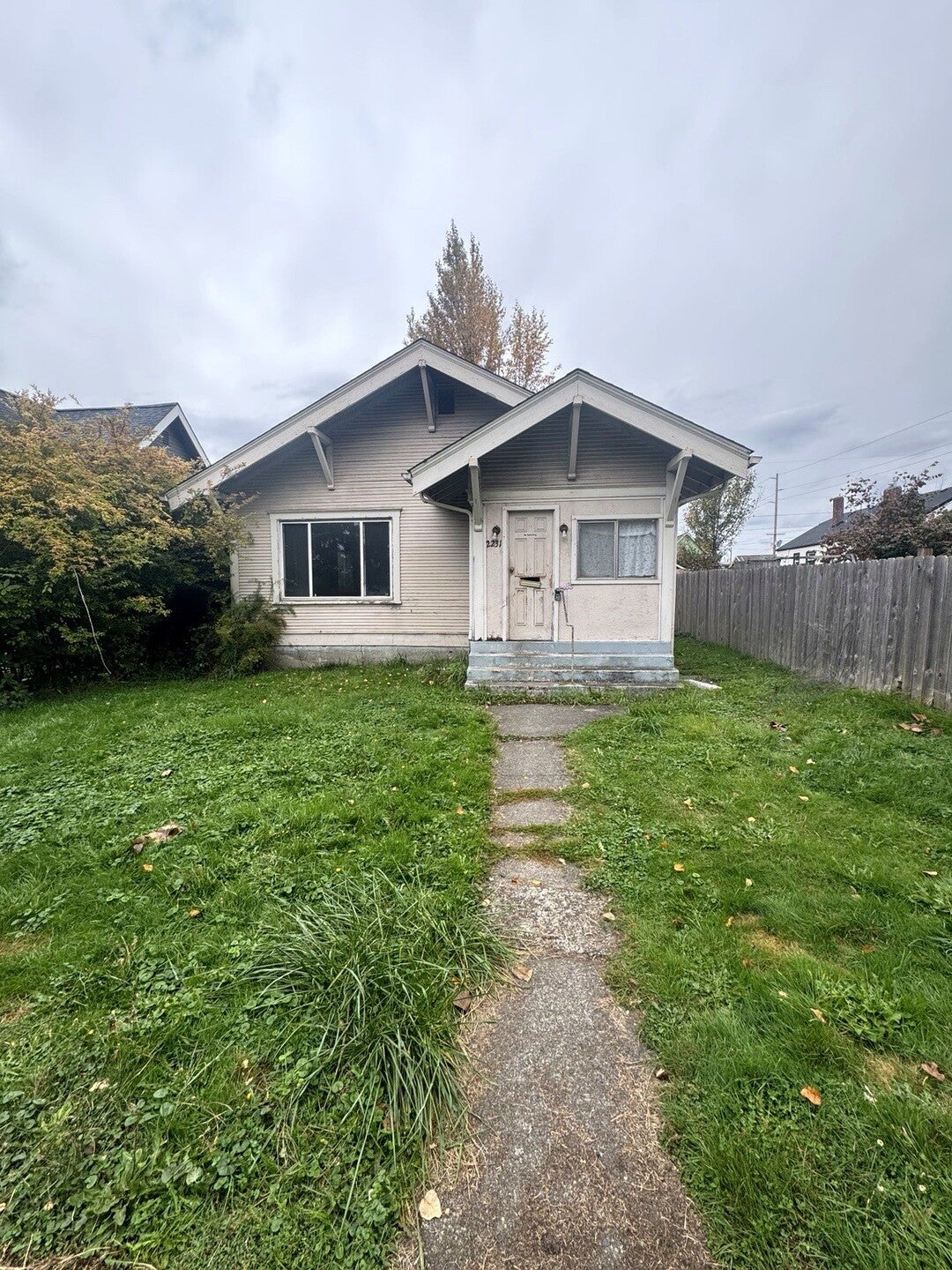 2231 Lincoln Street