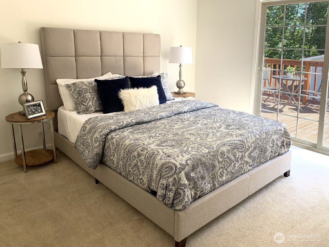 Seattle, Washington 98106, United States, 4 Bedrooms Bedrooms, ,2 BathroomsBathrooms,Residential,Active,169532