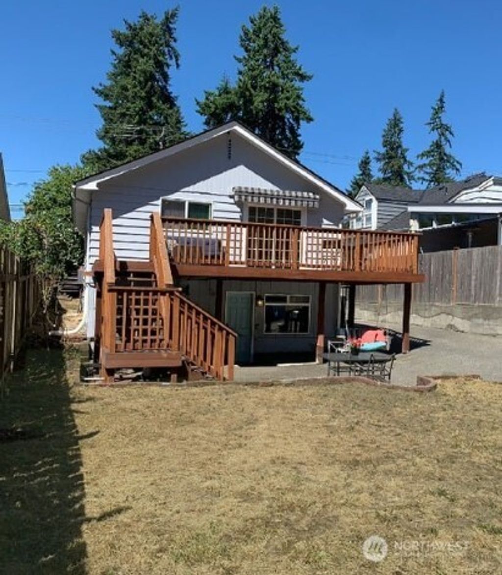 Photo of 5910 21st Avenue SW, Seattle, WA 98106 (MLS # 2406212)