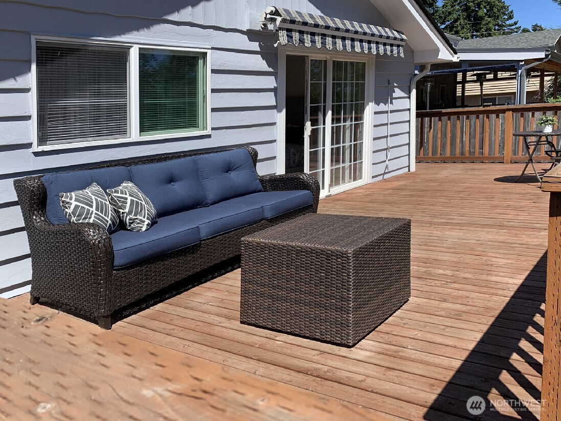 Seattle, Washington 98106, United States, 4 Bedrooms Bedrooms, ,2 BathroomsBathrooms,Residential,Active,169532