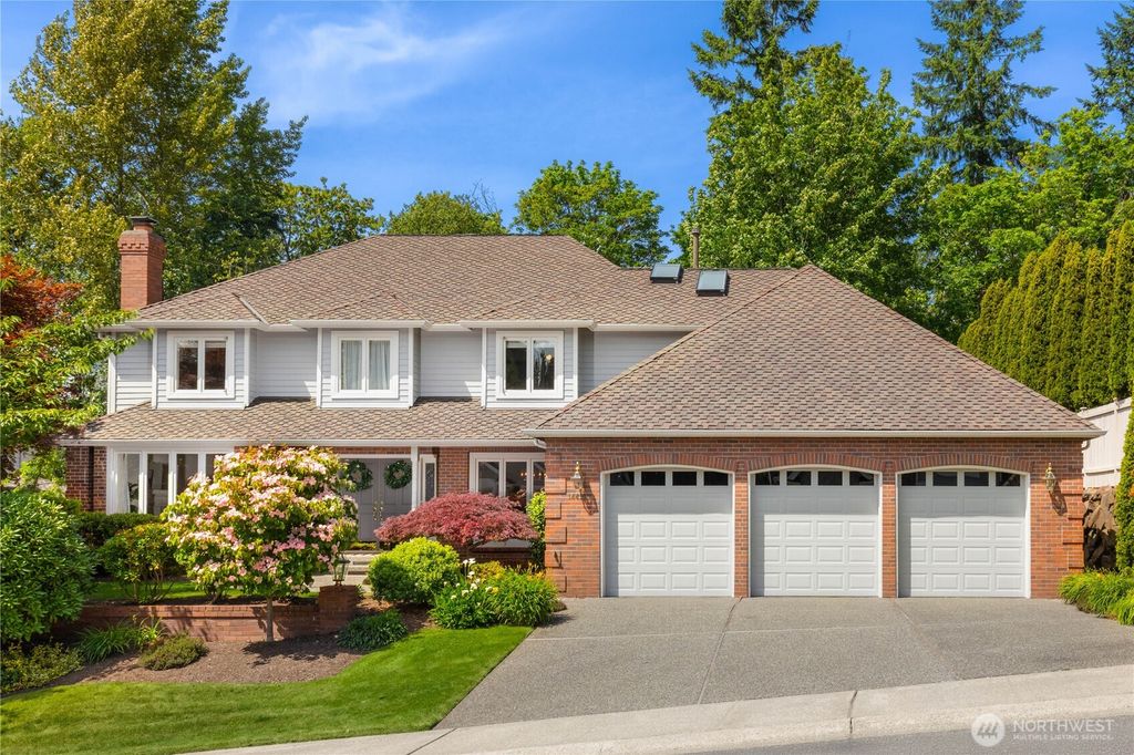 Photo of 14416 SE 78th Way, Newcastle, WA 98059 (MLS # 2390376)