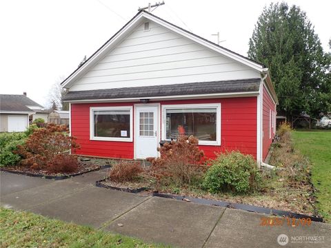 Photo of 102 W Emerson Avenue, Hoquiam, WA 98550 (MLS # 2461249)