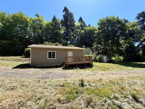 Photo of 190 Jackson Highway S, Toledo, WA 98591 (MLS # 2523008)