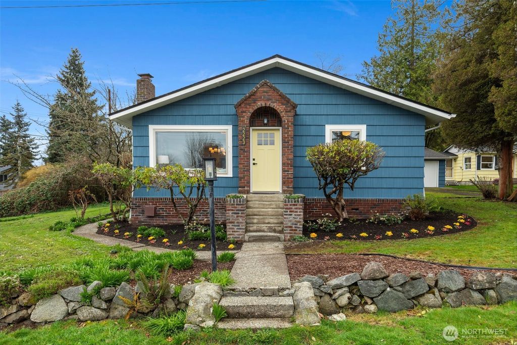 Photo of 2223 S 124th Street, Burien, WA 98168 (MLS # 2495216)