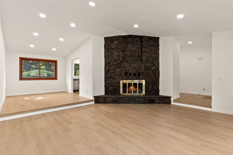 9920 149th Street E