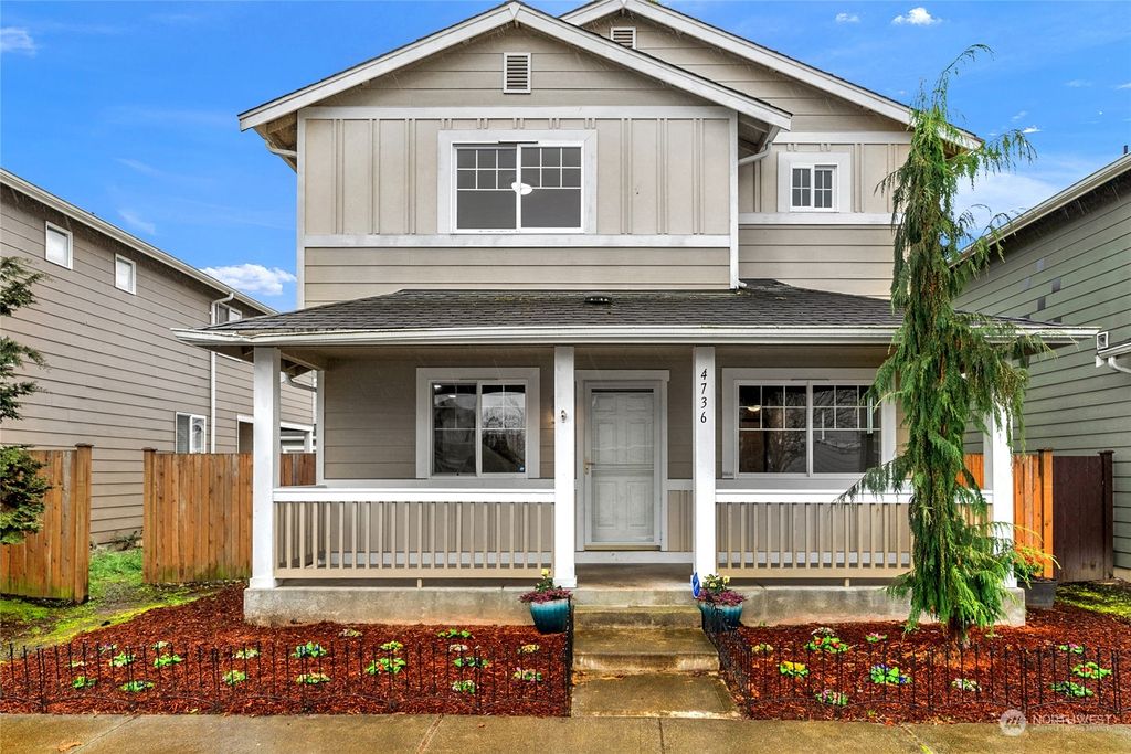 Photo of 4736 145th Place NE, Marysville, WA 98271 (MLS # 2040634)